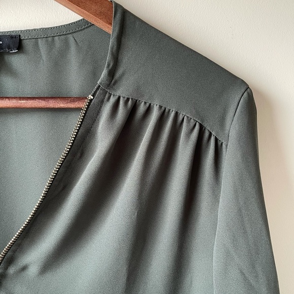 3 for $30 Atmosphere Olive 3/4 Blouse - Picture 4 of 11